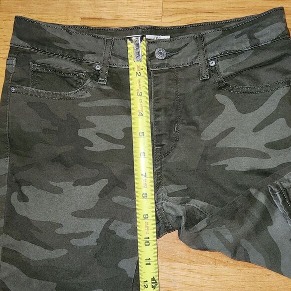 Levi Straus Green Camo 711 Skinny Ankle Pant Jean Denim Size 26 Cotton Polyester - Picture 7 of 10